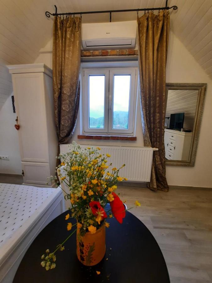 Piac Vendeghaz Hotel Kaptalantoti Bagian luar foto
