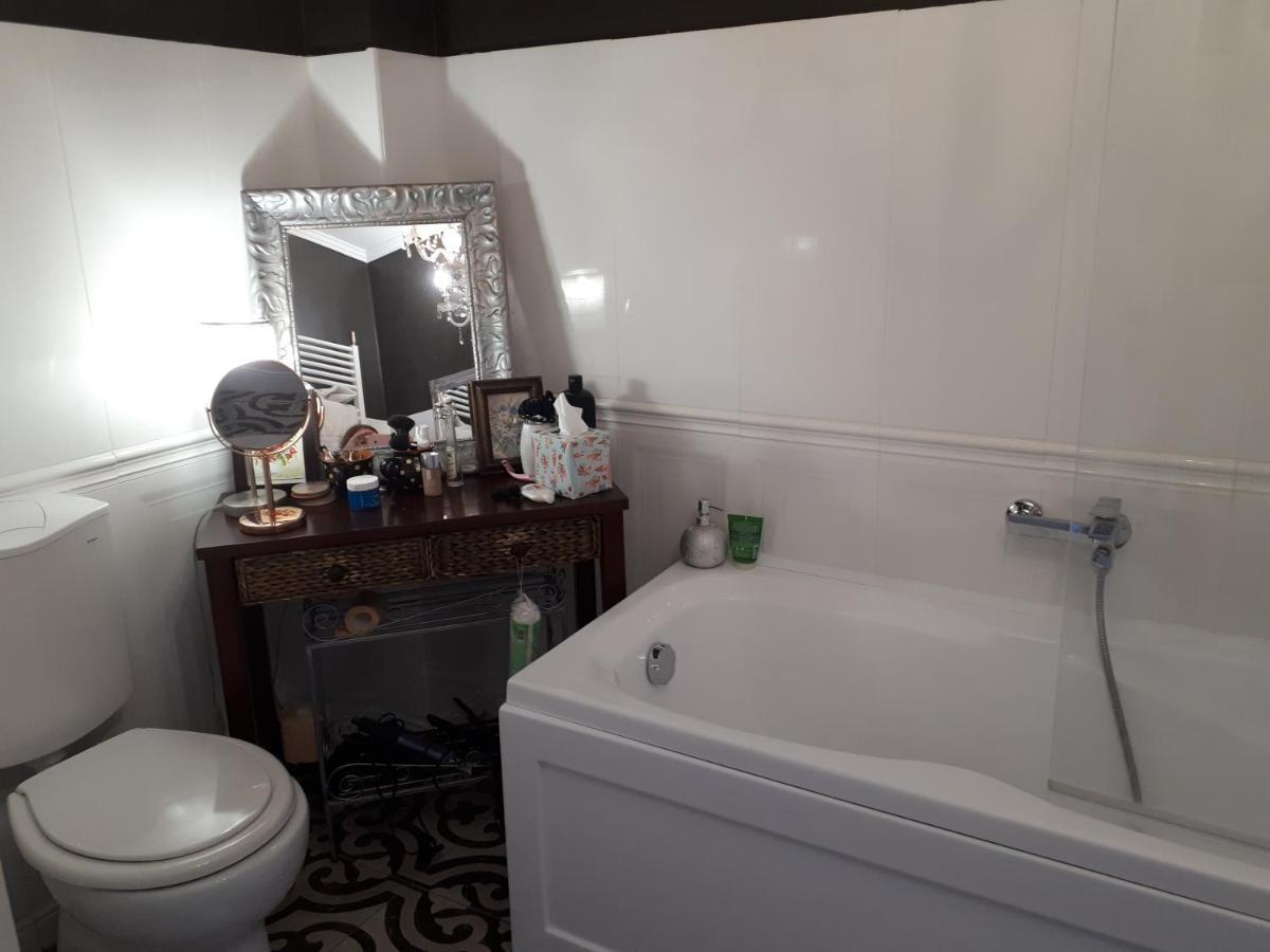 Piac Vendeghaz Hotel Kaptalantoti Bagian luar foto