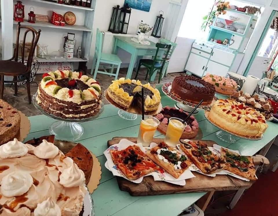 Piac Vendeghaz Hotel Kaptalantoti Bagian luar foto